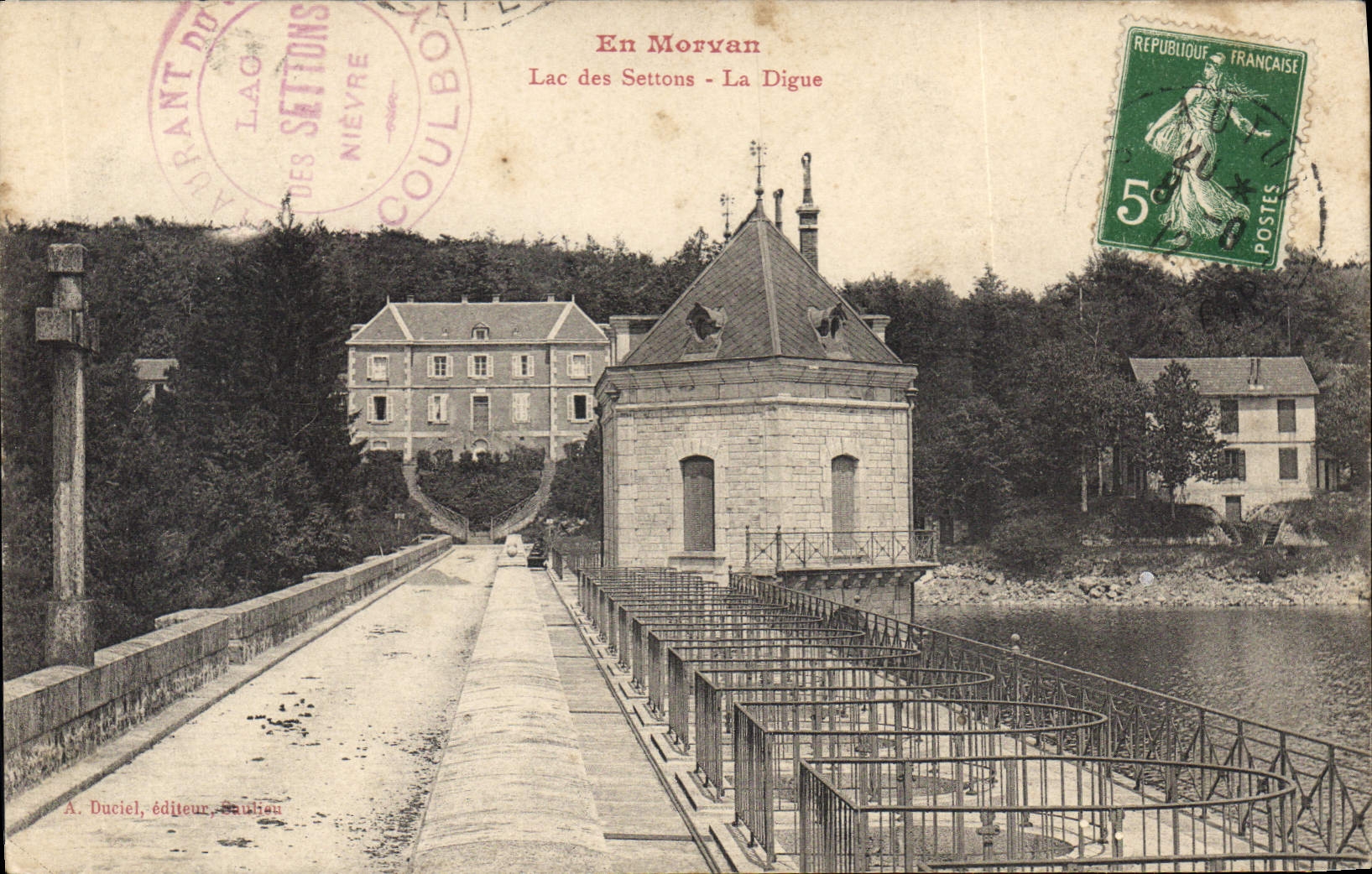 En Morvan — Lac des Settons - La Digue — A. Duciel, éditeur, Saulieu