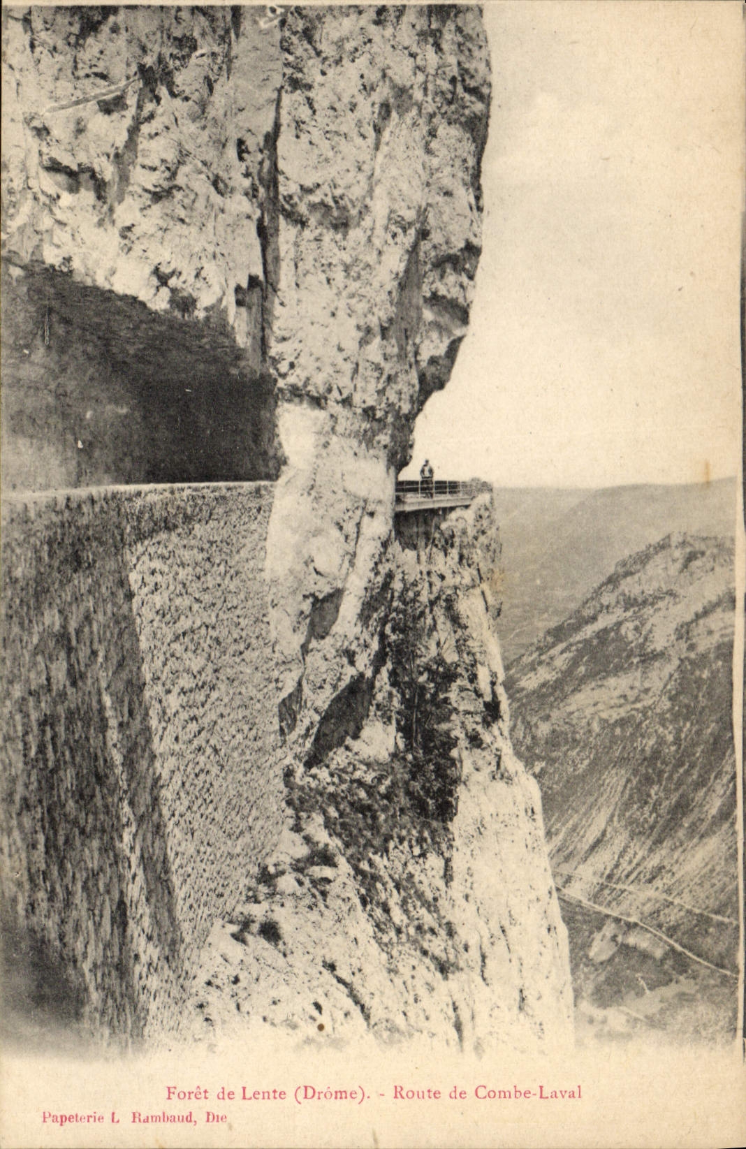 Forêt de Lente (Drôme) — Route de Combe-Laval — Papeterie L. Rambaud, Die