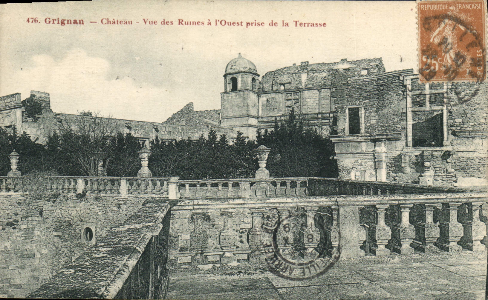 Grignan — Château — Vue des Ruines à l'Ouest prise de la Terrasse — Édition Artistique, Valence, n°476
