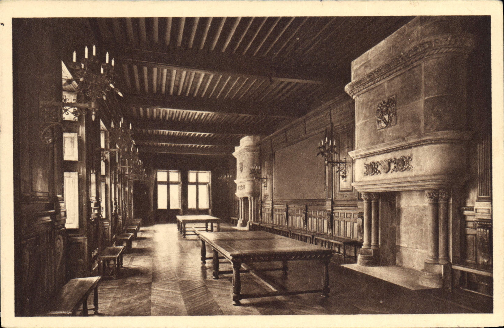 Château de Grignan (Drôme) — Galerie des Adhémar — éditeur Paris