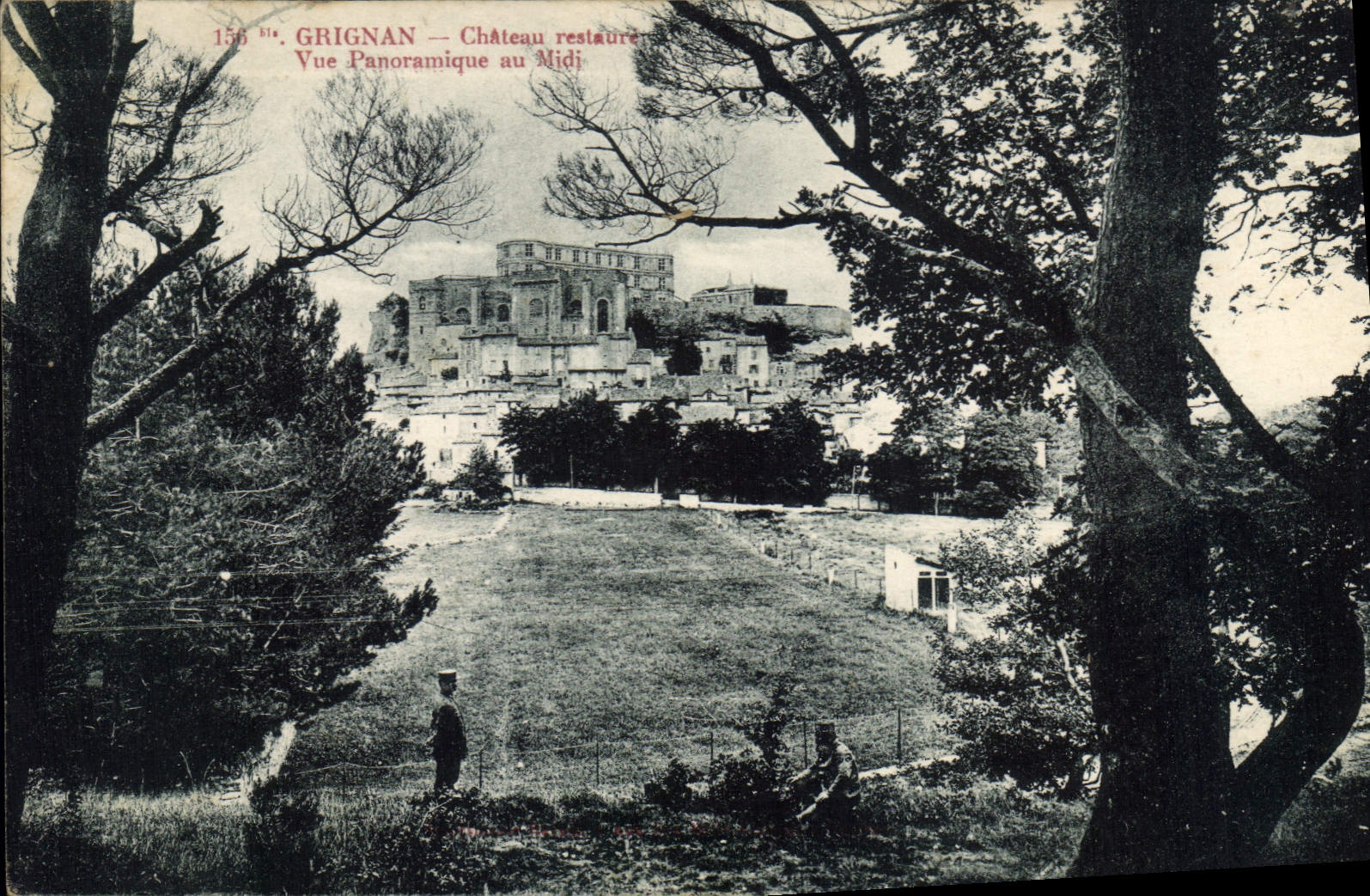 CPA Grignan Chateau restaure vue panoramique au Midi 