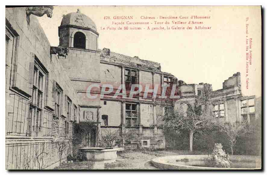 Grignan - Château - Deuxième Cour d'Honneur - Façade Carcassonne - Tour du Veilleur d'Armes