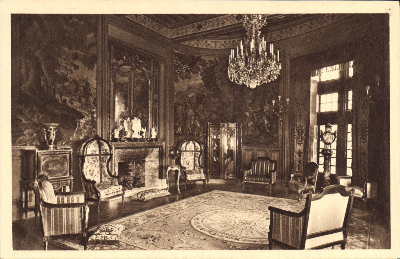 Château de Grignan (Drôme) — Salon de la Reine — Éditions d'Art Vizzavona, Paris