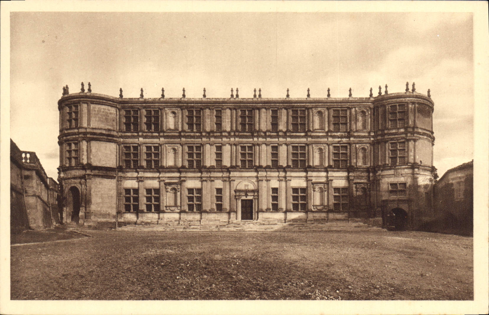 Château de Grignan — Grande façade Renaissance — Éditions d'art VIZZAVANA, Paris