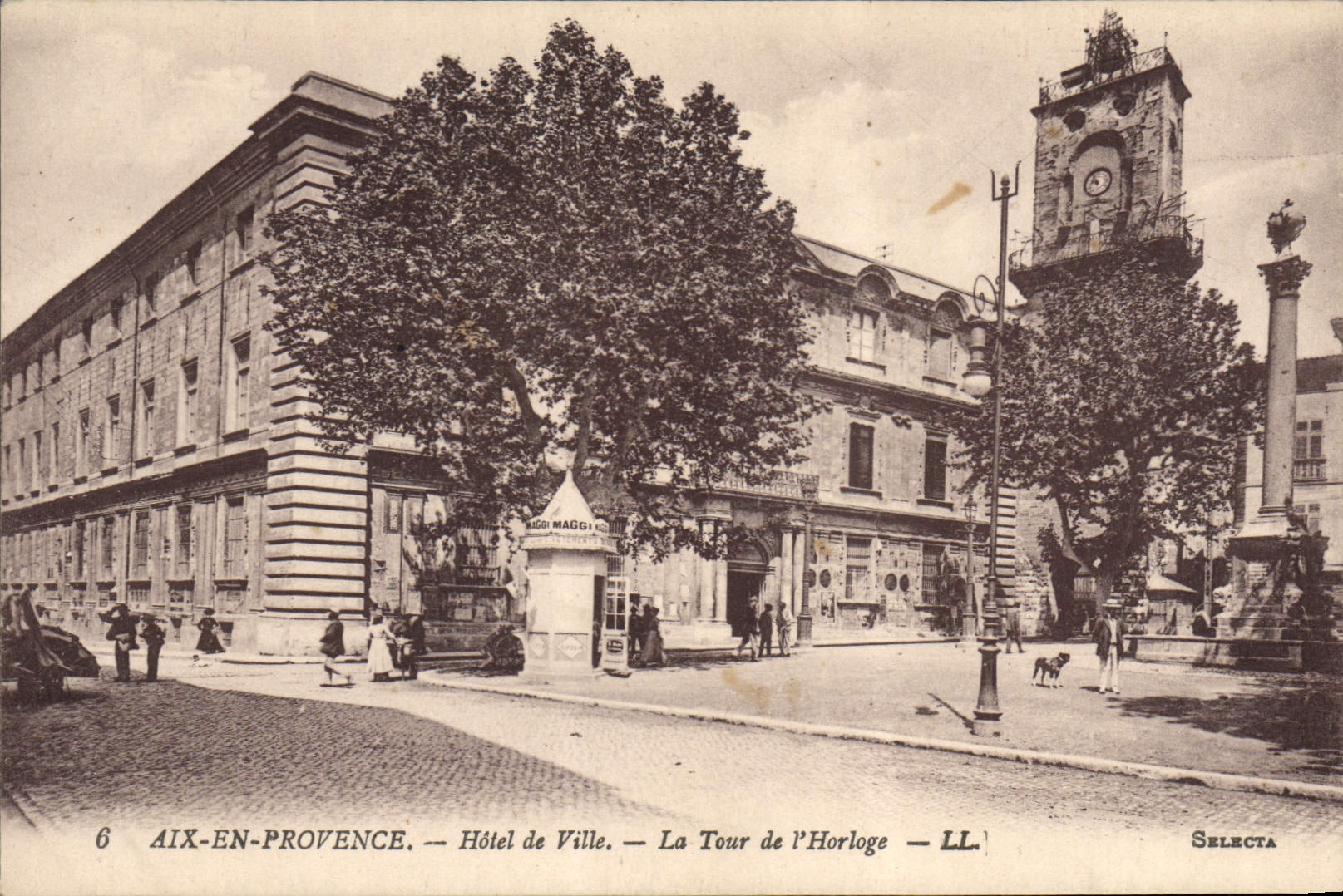 Aix-en-Provence — Hôtel de Ville — La Tour de l'Horloge — Selecta