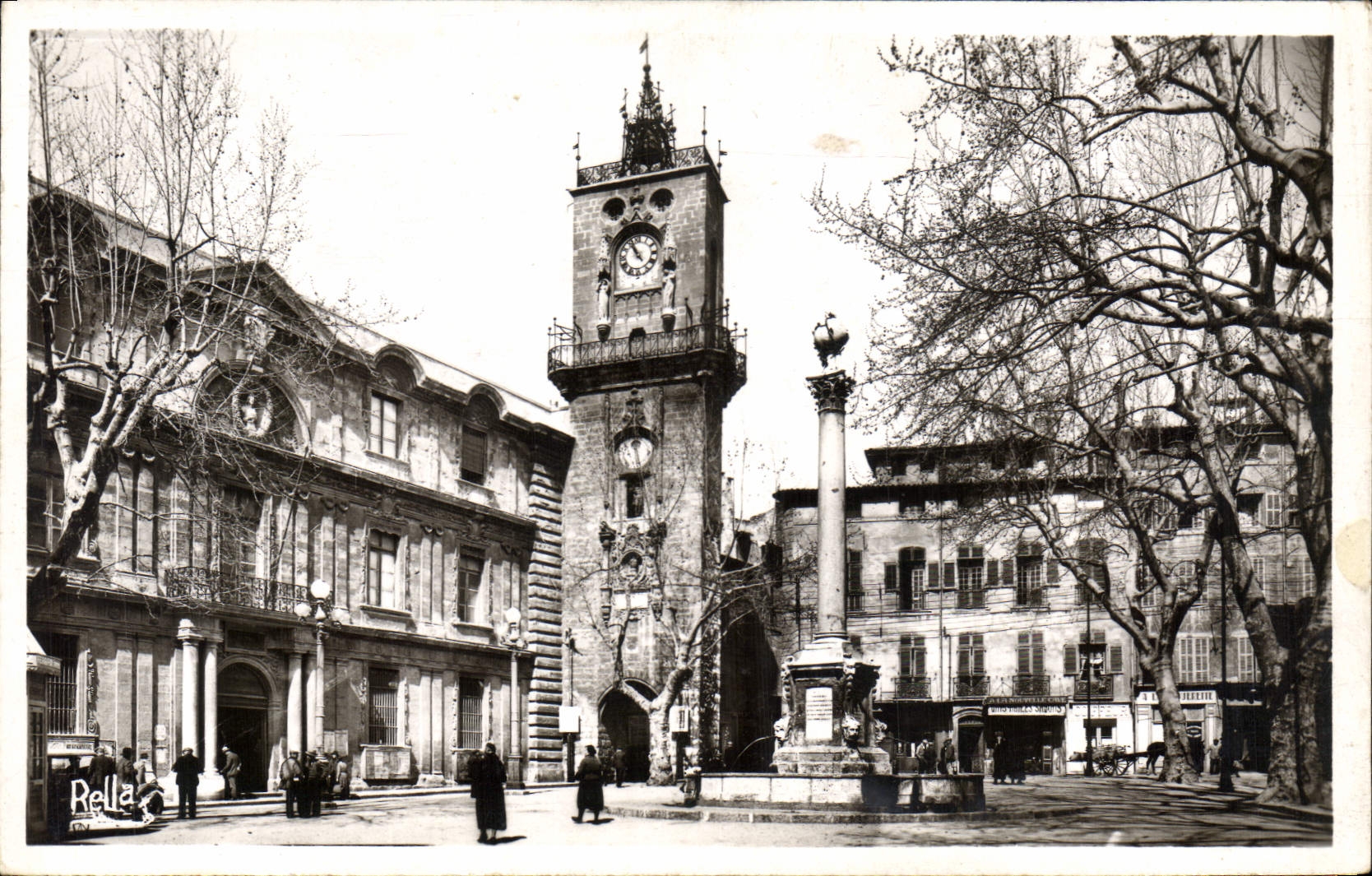 Aix-en-Provence — L'Hôtel de Ville (1552-1608) et le Beffroi (1501) — Rella