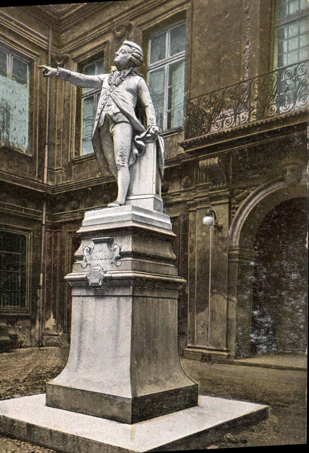 Statue de Jean Arbeau — Paris — éditeur non identifié, n° de série non visible