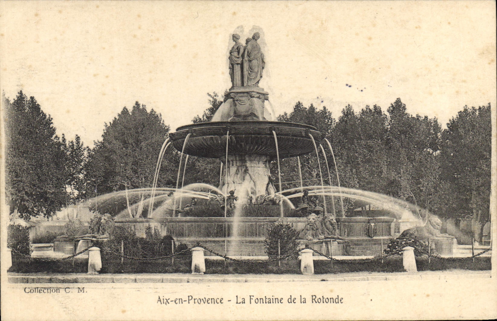 Aix-en-Provence — La Fontaine de la Rotonde — Collection C. M.