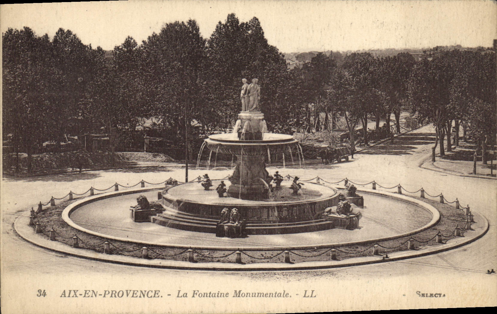 Aix-en-Provence — La Fontaine Monumentale — Select