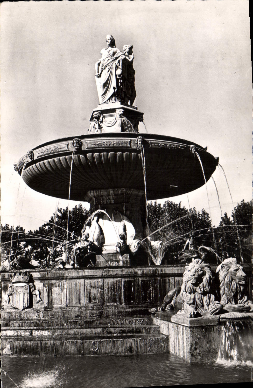 Monumentale Fontäne — Aix-en-Provence — Éditions Glatigny n°9028