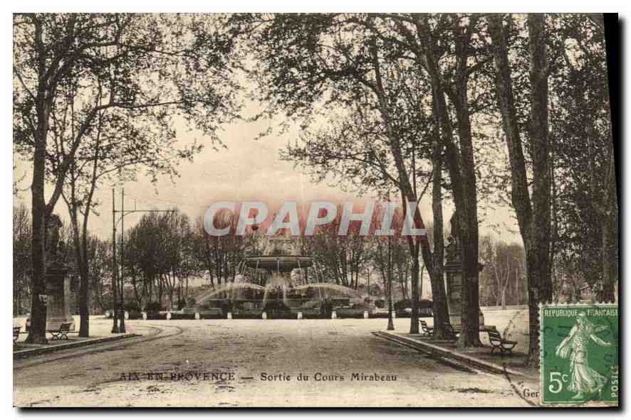 CPA Aix en Provence Sortie du Cours Mirabeau 