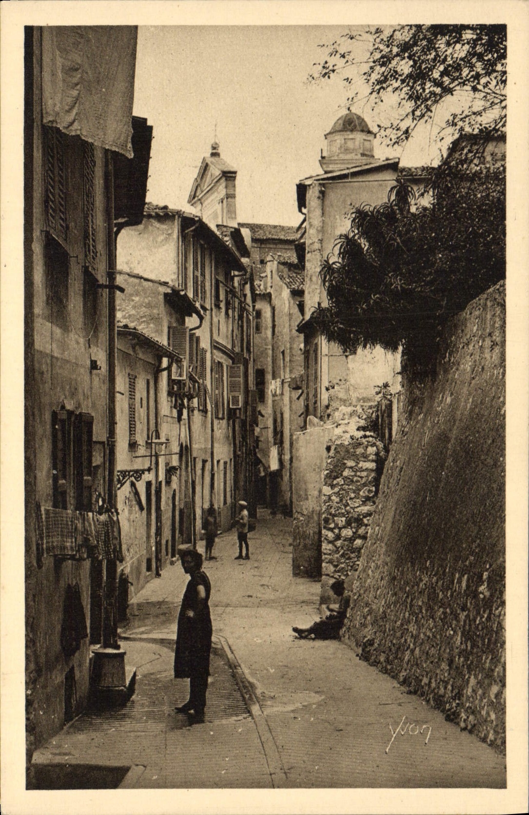 Villefranche-sur-Mer — Rue Baron de Brés — Édition d'Art YVON