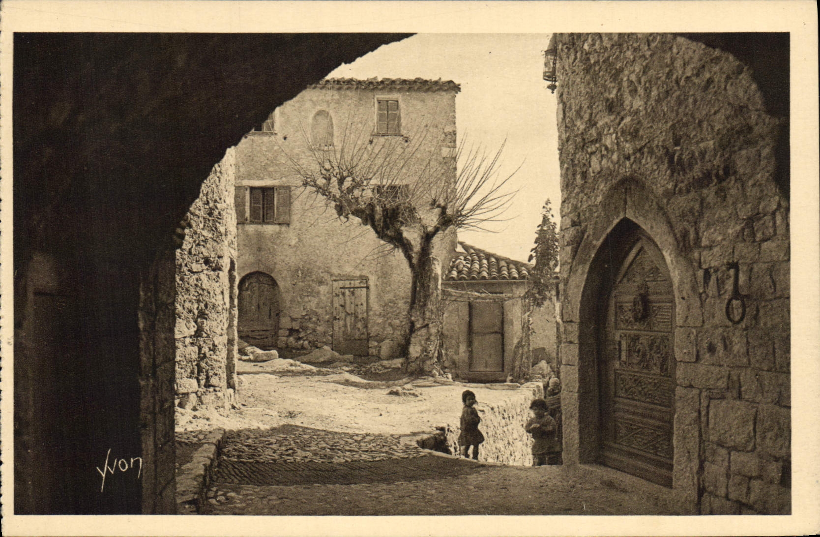 CPA La Douce France Cote d'Azur Eze AM Un Coin du Vieux Villlage 