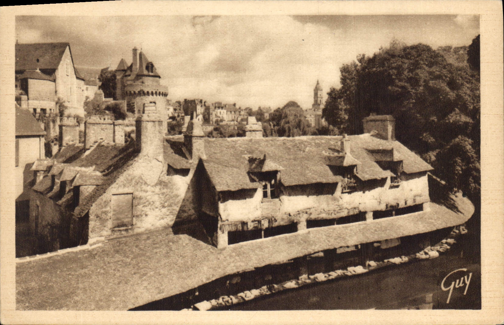 CPA Vannes Morbihan Douve de la Garenne Vieux lavoirs Pittoresque et les Anciens Remparts