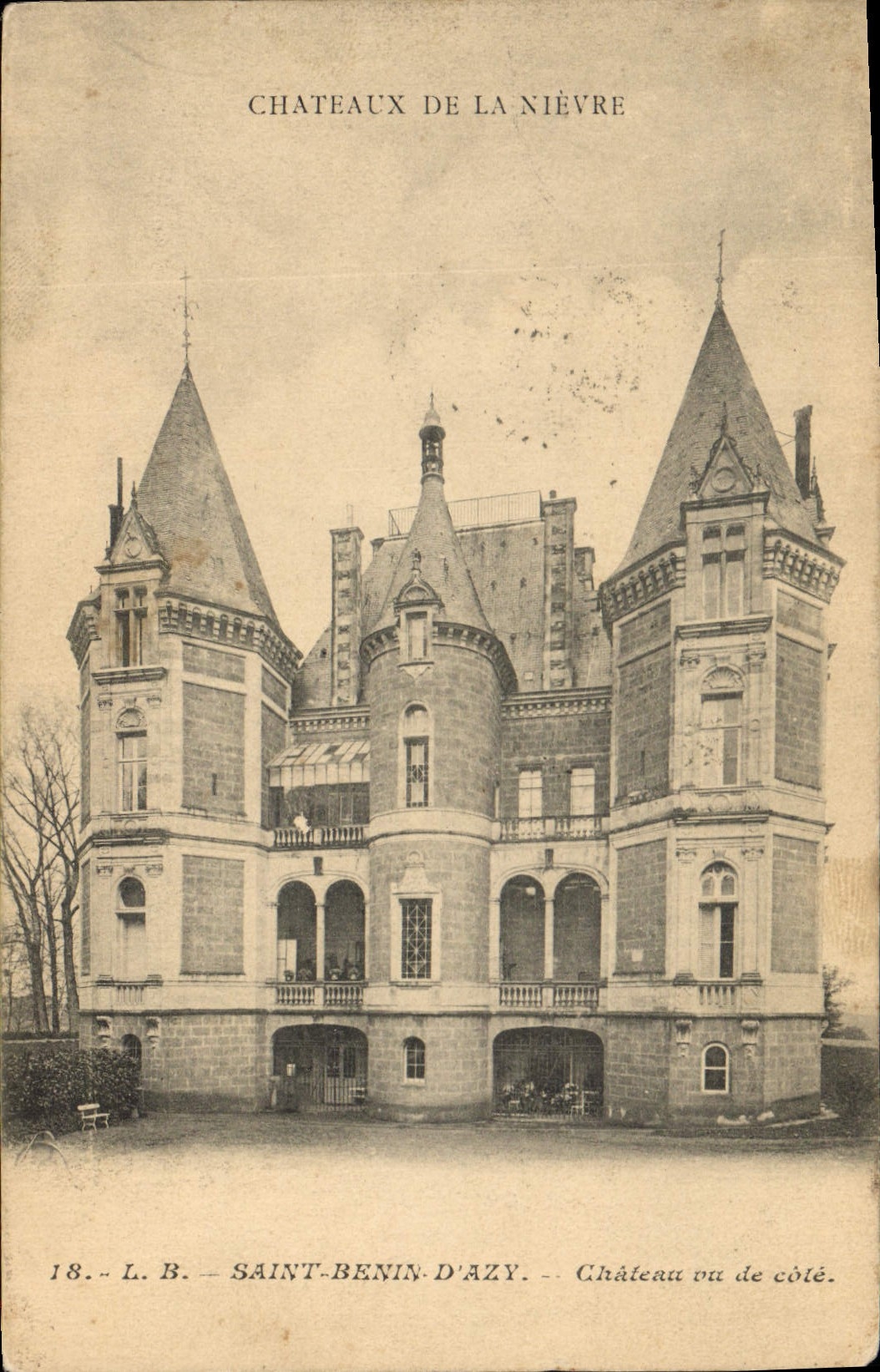 CPA Chateaux de la Nievre Saint Benin d'Azy Chateau vu de cote 
