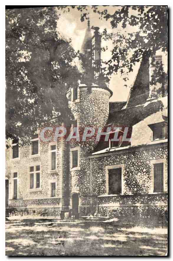 Château de Pouguès-les-Eaux — vue du bâtiment en pierre — éditeur non visible