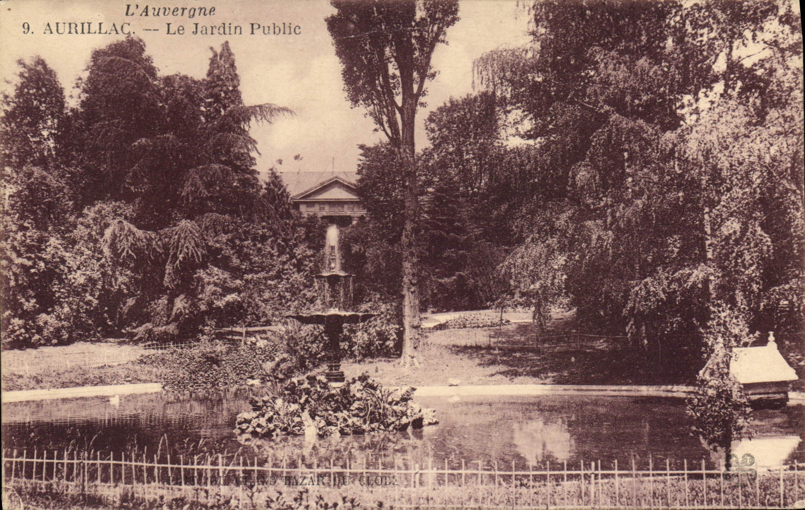 CPA l'Auvergne Aurillac Le Jardin Public 
