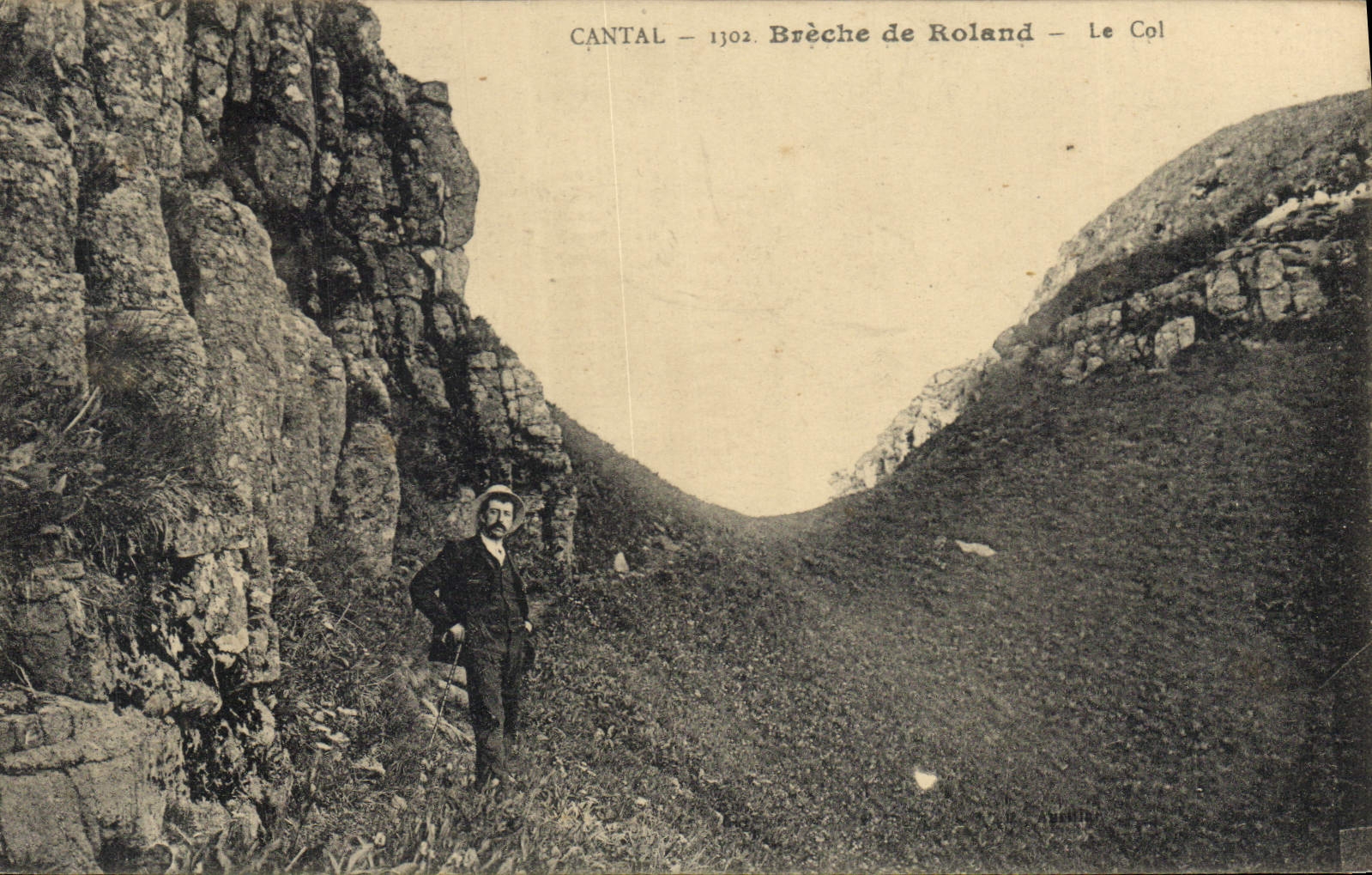 CPA Cantal Breche de Roland Le Col 