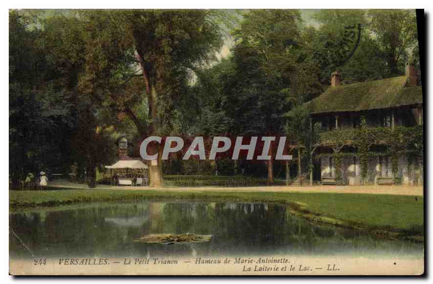 CPA Versailles Le Petit Trianon Hameau de Marie Antoinette La Laiterie et le Lac 