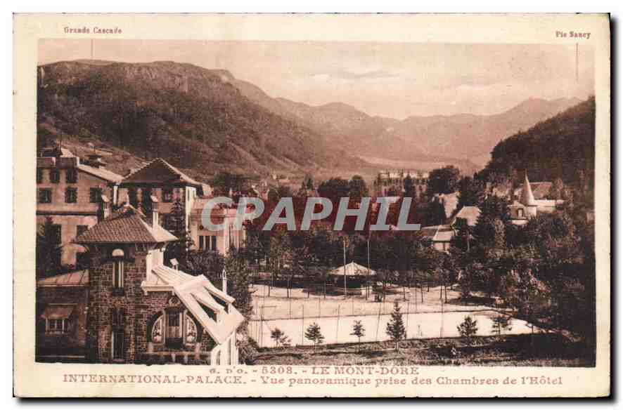 CPA Grand Cascade Le Mont Dore International Palace Vue panoramique prise des Chambres de l'Hotel 