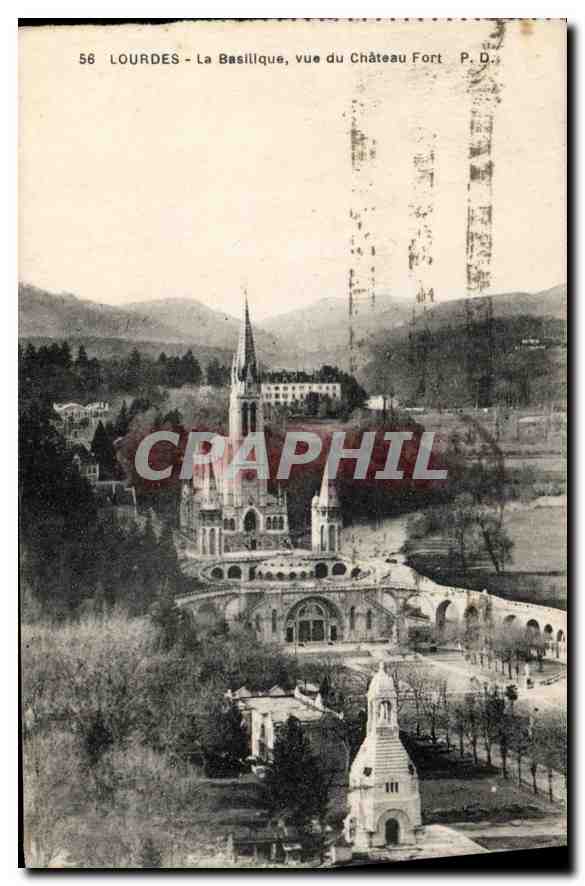 CPA Lourdes La Basilique vue du Chateau Fort 