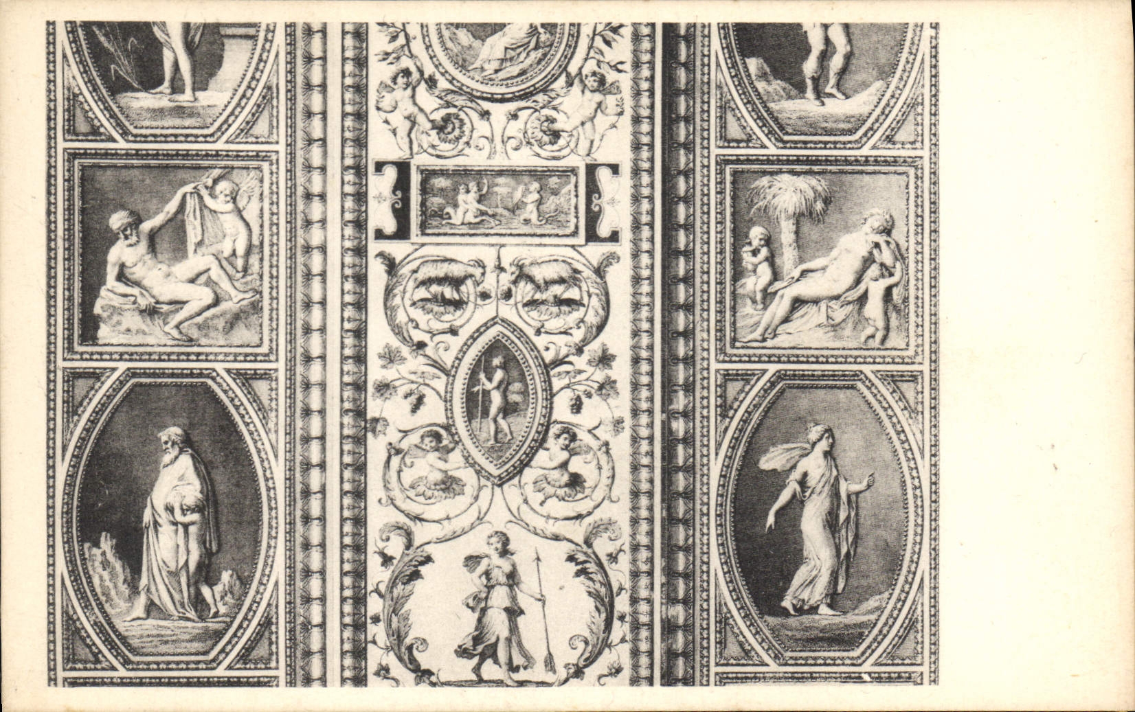 Décorations mythologiques — motifs classiques — CPAPHIL
