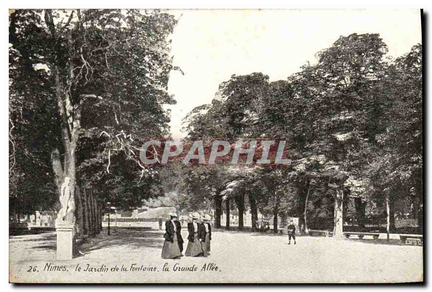 Nîmes. Le Jardin de la Fontaine, la Grande Allée — CPAPHIL n°26