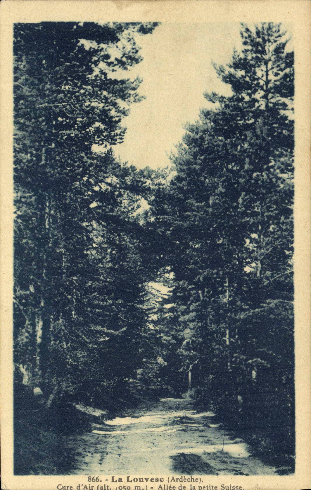 La Louvesc (Ardèche) — Allée de la petite Suisse — Édition de Cartes Postales - R. Lardéac