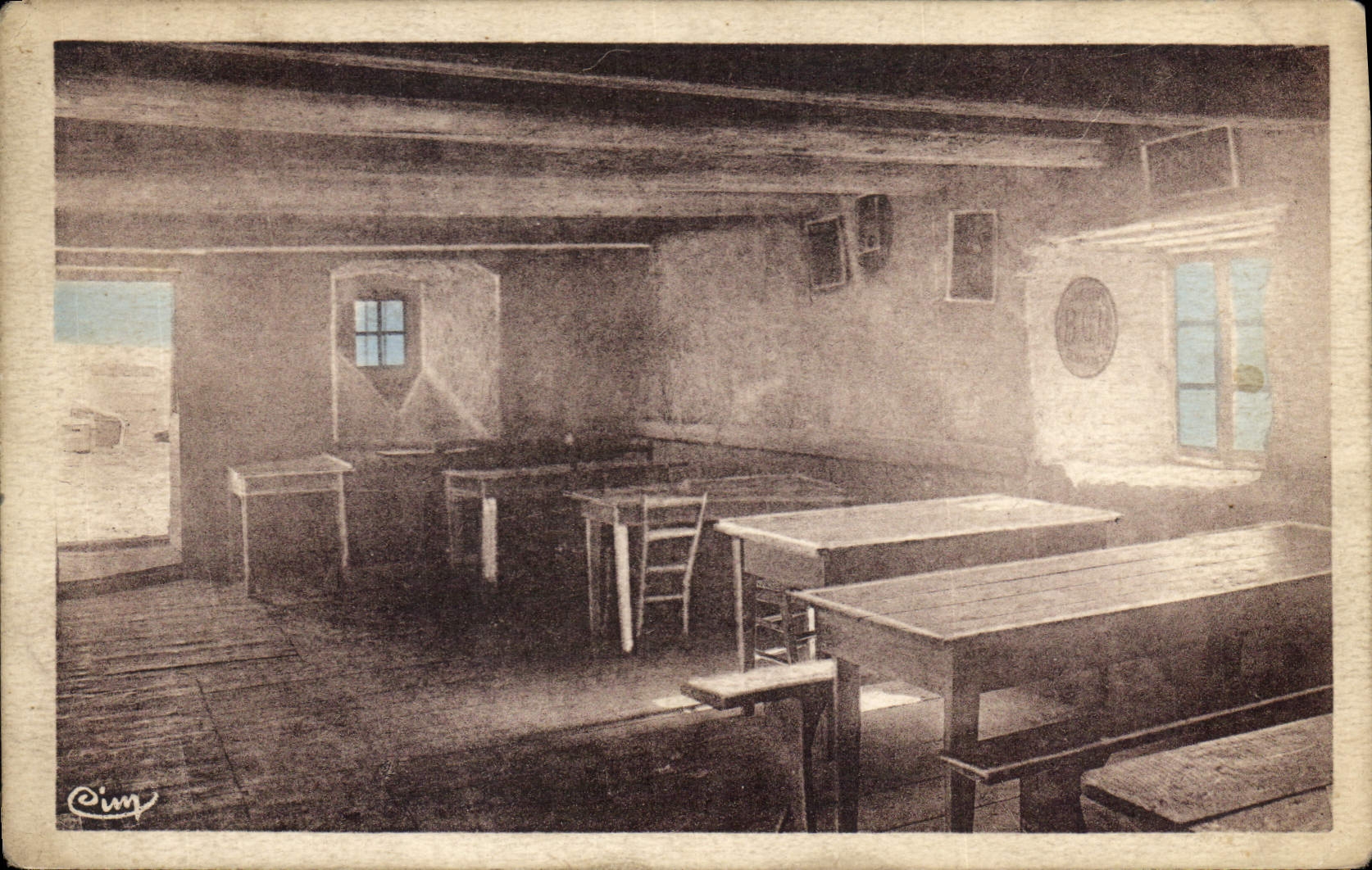 Salle à manger de Peyrebeille-Auberge — Ardeche — éditeur Cimy