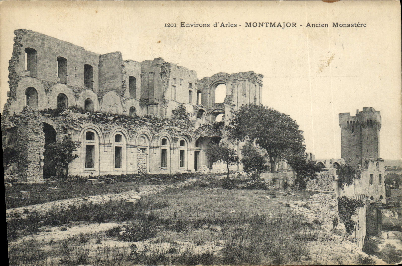Montmajour — Ancien Monastère — Grande Phot. Marseille