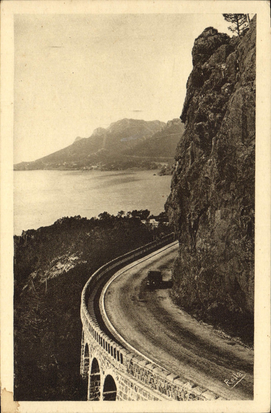 Route de la Corniche d'Or — entre Théoule et Le Trayas — éditeur HELIO-LUX