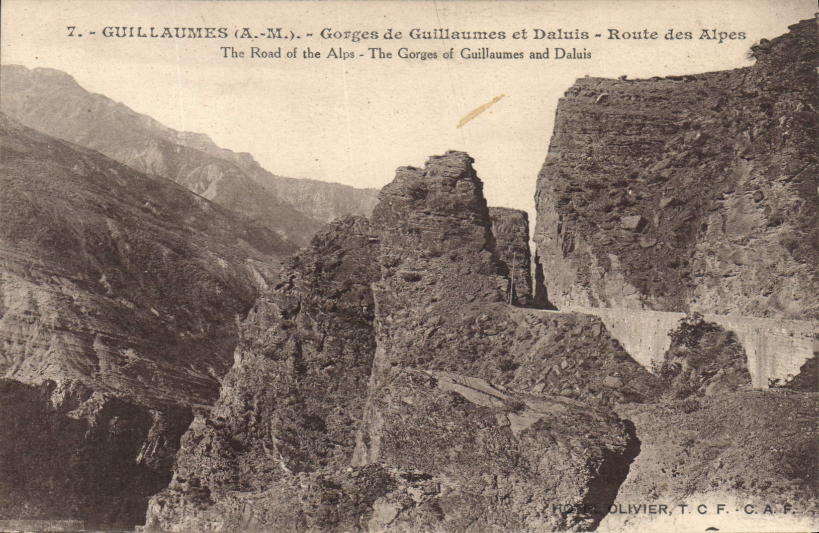 CPA Guillaumes A M Gorges de Guillaumes et Daluis Route des Alpes 