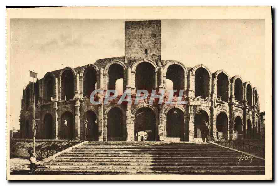 CPA Arles Bouches du Rhone les Arenes 