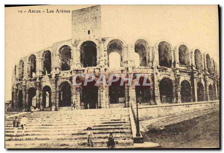Arles - Les Arènes — vue du amphithéâtre romain — éditeur P. RUART, Marseille, n°10