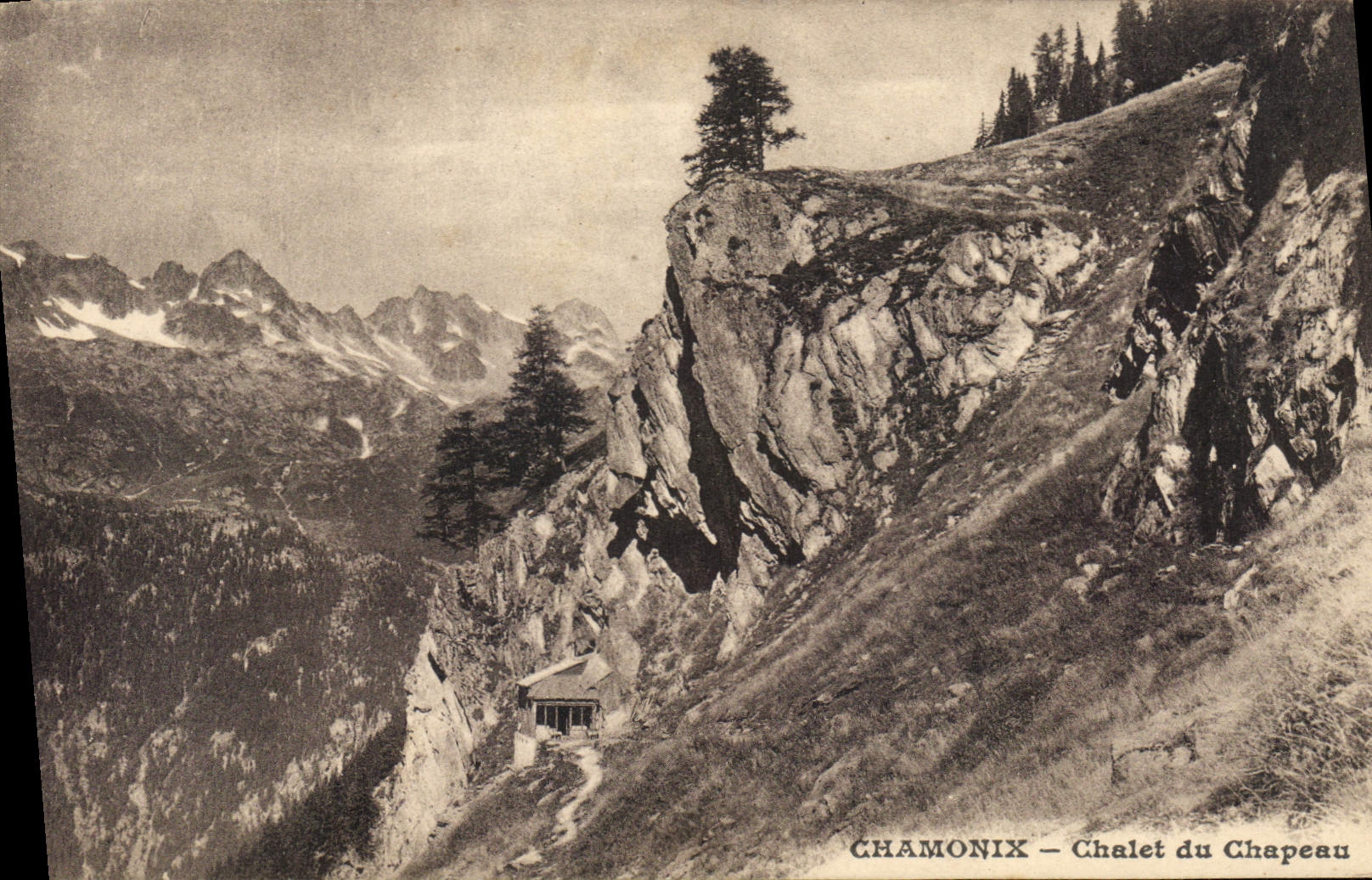 Chamonix — Chalet du Chapeau — vue panoramique des montagnes