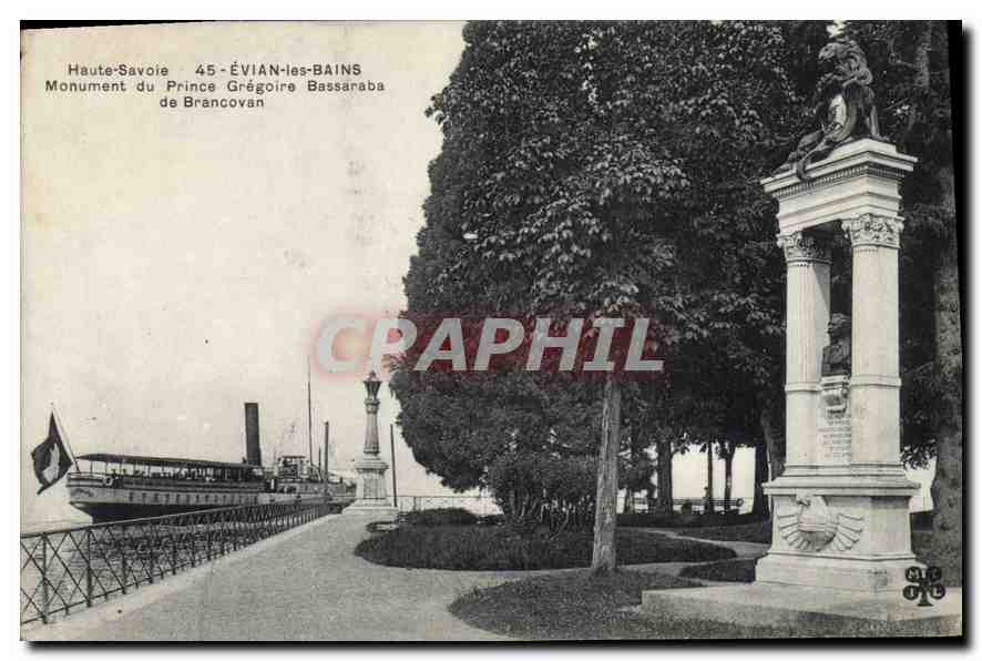 CPA Haute Savoie Evian les Bains Monument du prince Gregoire Bassaraba de Brancovan Bateau
