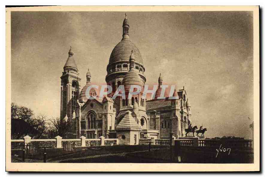 CPA Paris en Flanant Ensemble de la Basilique du Sacre Coeur 