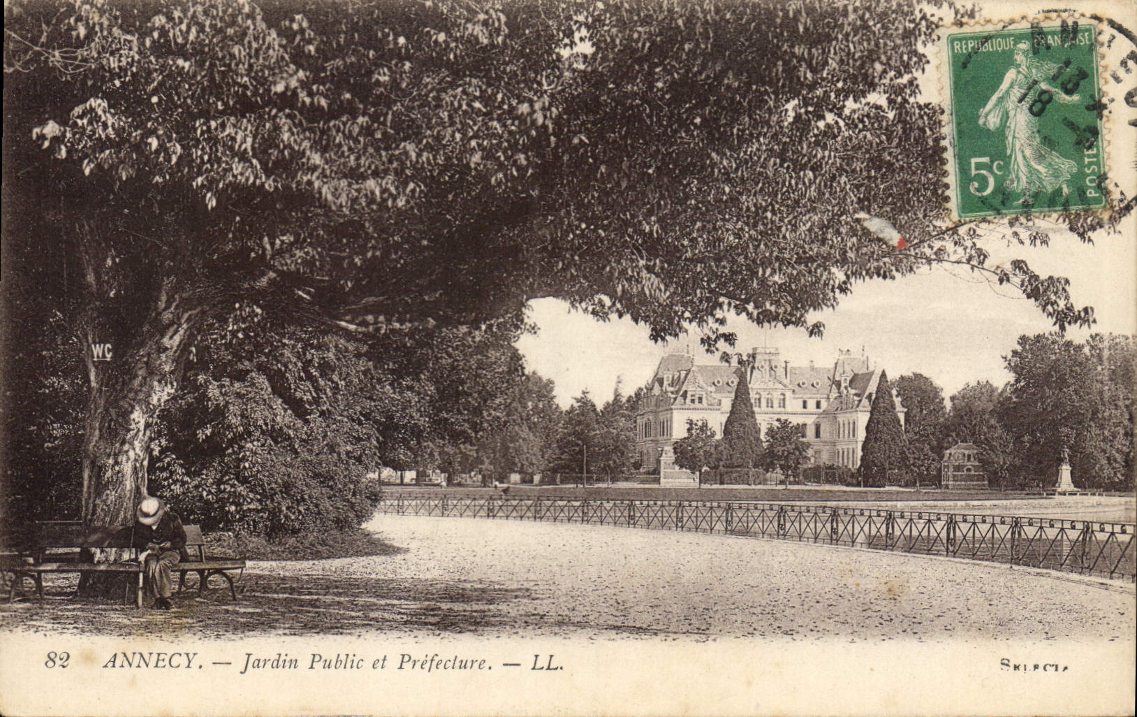 Annecy — Jardin Public et Préfecture — LL.