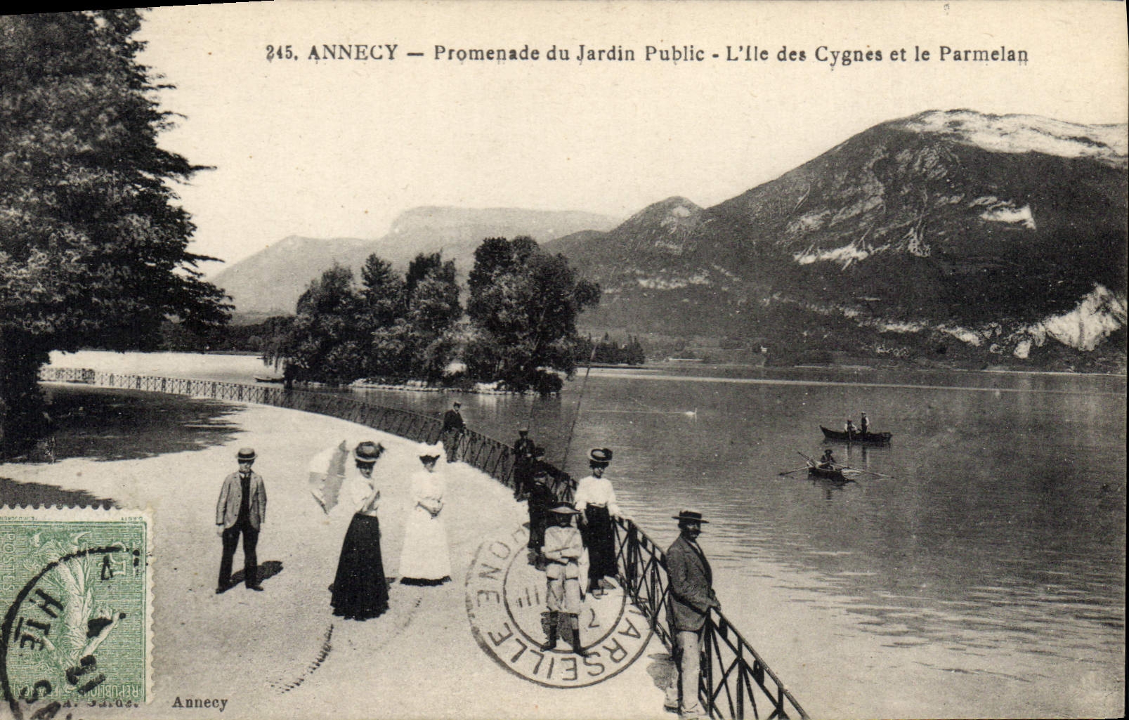 Annecy — Promenade du Jardin Public — L'Île des Cygnes et le Parmelan