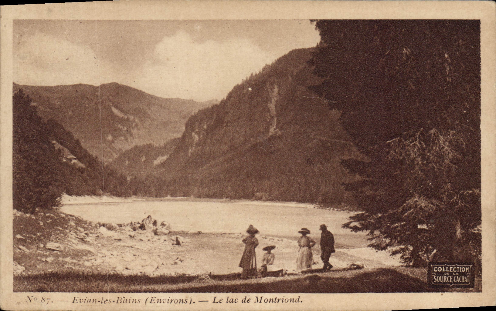 CPA Evian les Bains environs Le lac de Montriond 