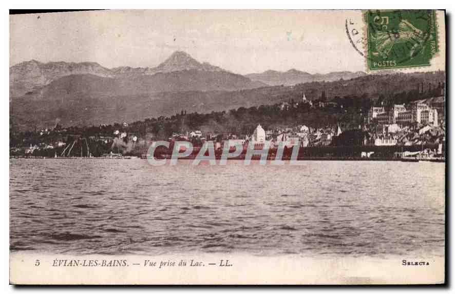 CPA Evian les Bains Vue prise du Lac 