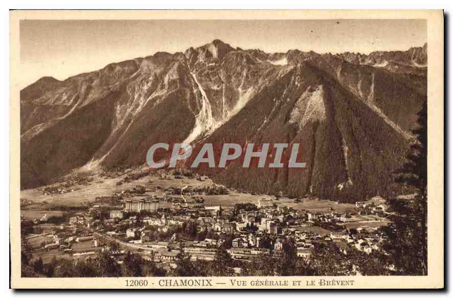 Chamonix — Vue générale et le Brévent — Photo-Ciné Chamonix