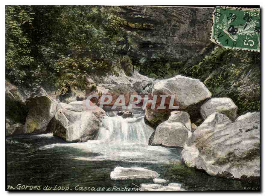 CPA Gorges du Loup Cascade et rochers