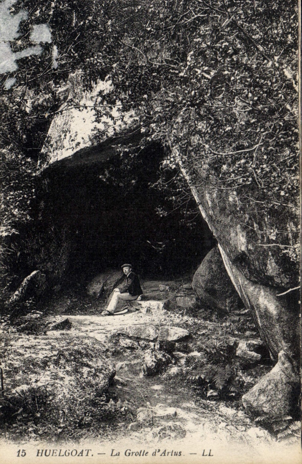 CPA Huelgoat La Grotte d'Artus 