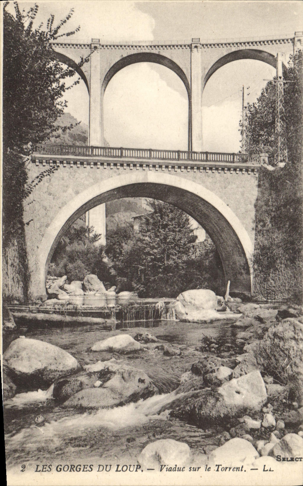 CPA Les Gorges du Loup Viaduc sur le Torrent 