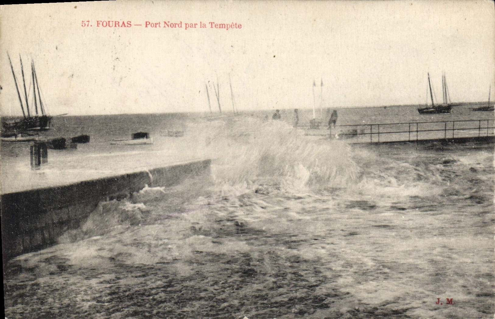 CPA Fouras Port Nord par la Tempete 