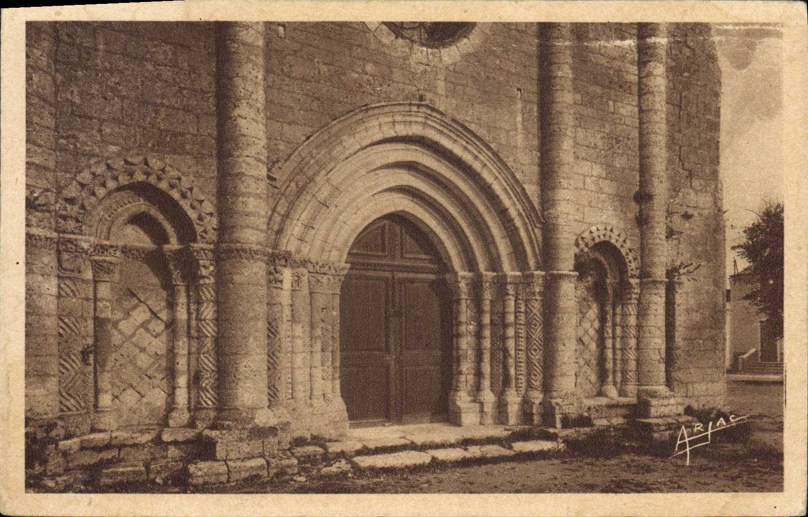 CPA Ile d'Oleron Saint Georges Le Portail de l'Eglise 