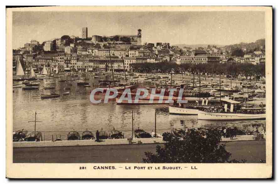 CPA Cannes Le Port et le Suquet Bateaux