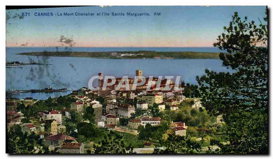 CPA Cannes Le Mont Chevalier et l'lle Sainte Marguerite 
