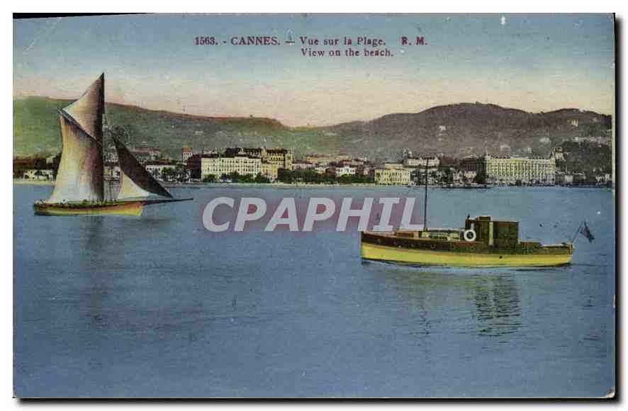 CPA Cannes Vue sur la Plage Bateaux